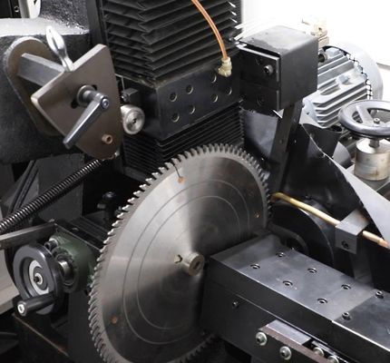 Высокоточная профессиональная CNC машина для заточки лесопильных лезвиев
